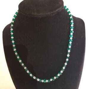 Green squared necklace j364